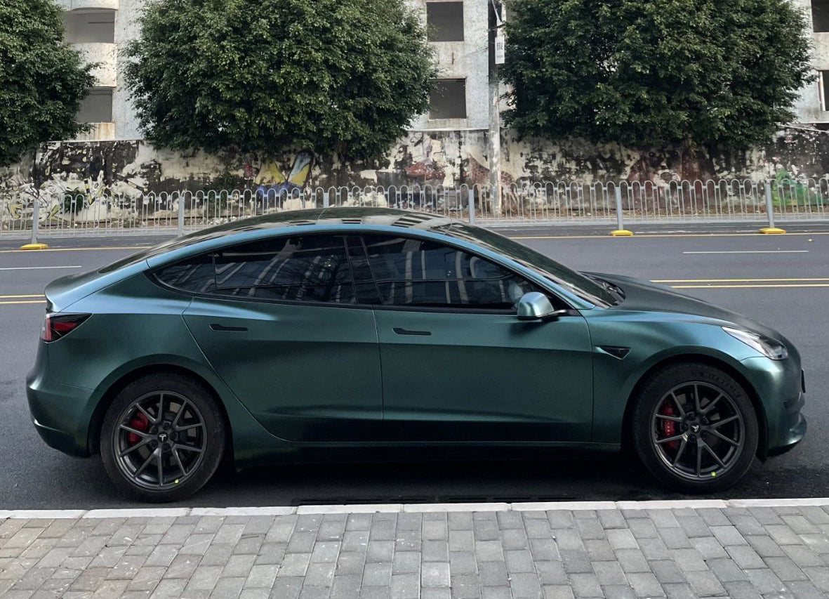 Mallcas™ Matte Metal Dark Green Vinyl Wrap (PET Liner)