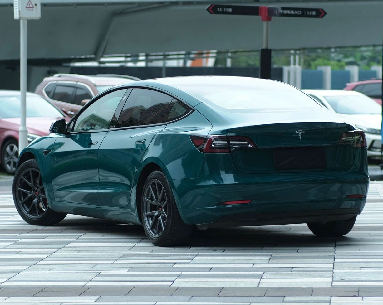 Mallcas™ Glossy Hell Green Vinyl Wrap (PET Liner)