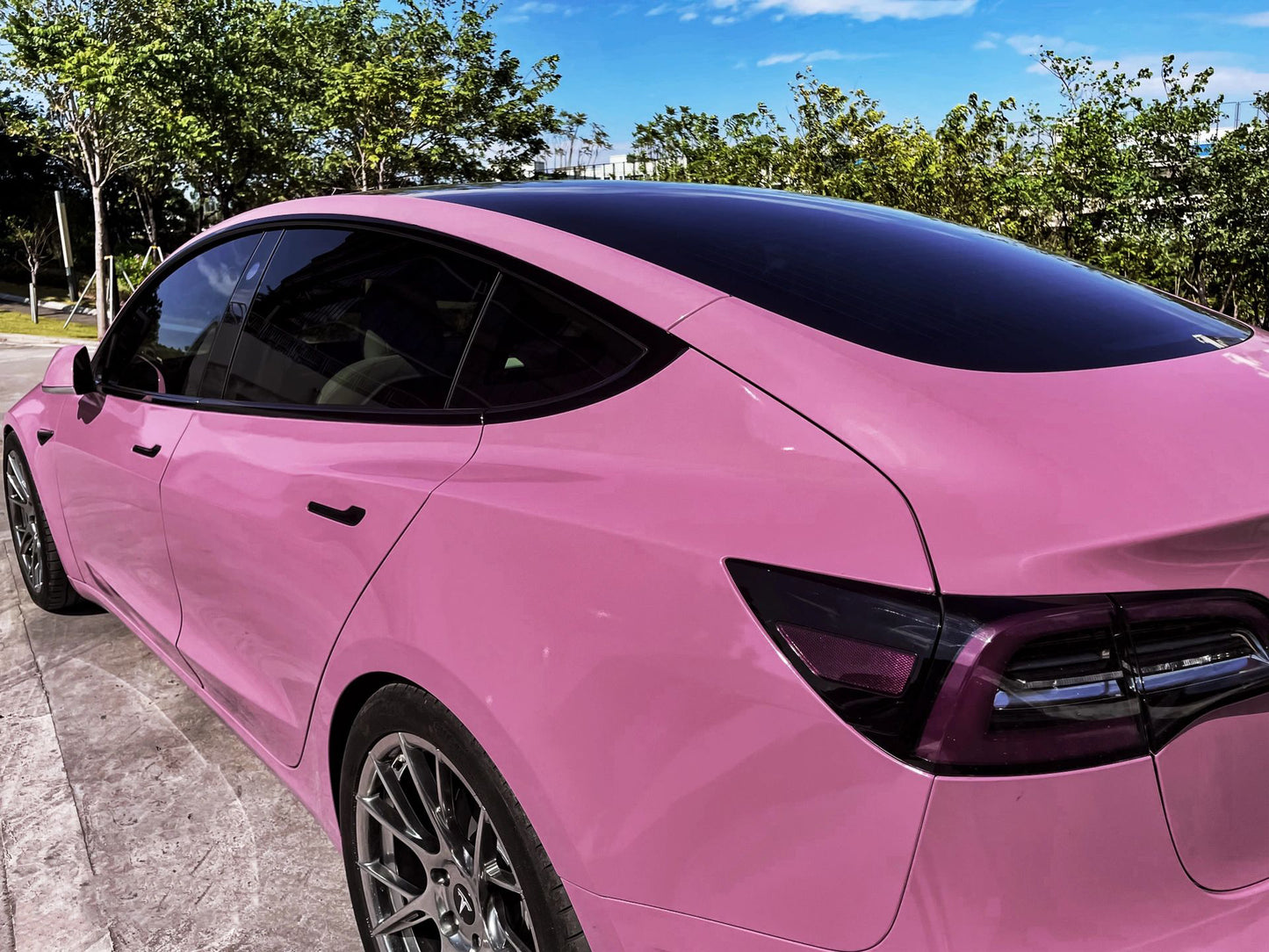 Mallcas™ Glossy Tulip Pink Vinyl Wrap (PET Liner)