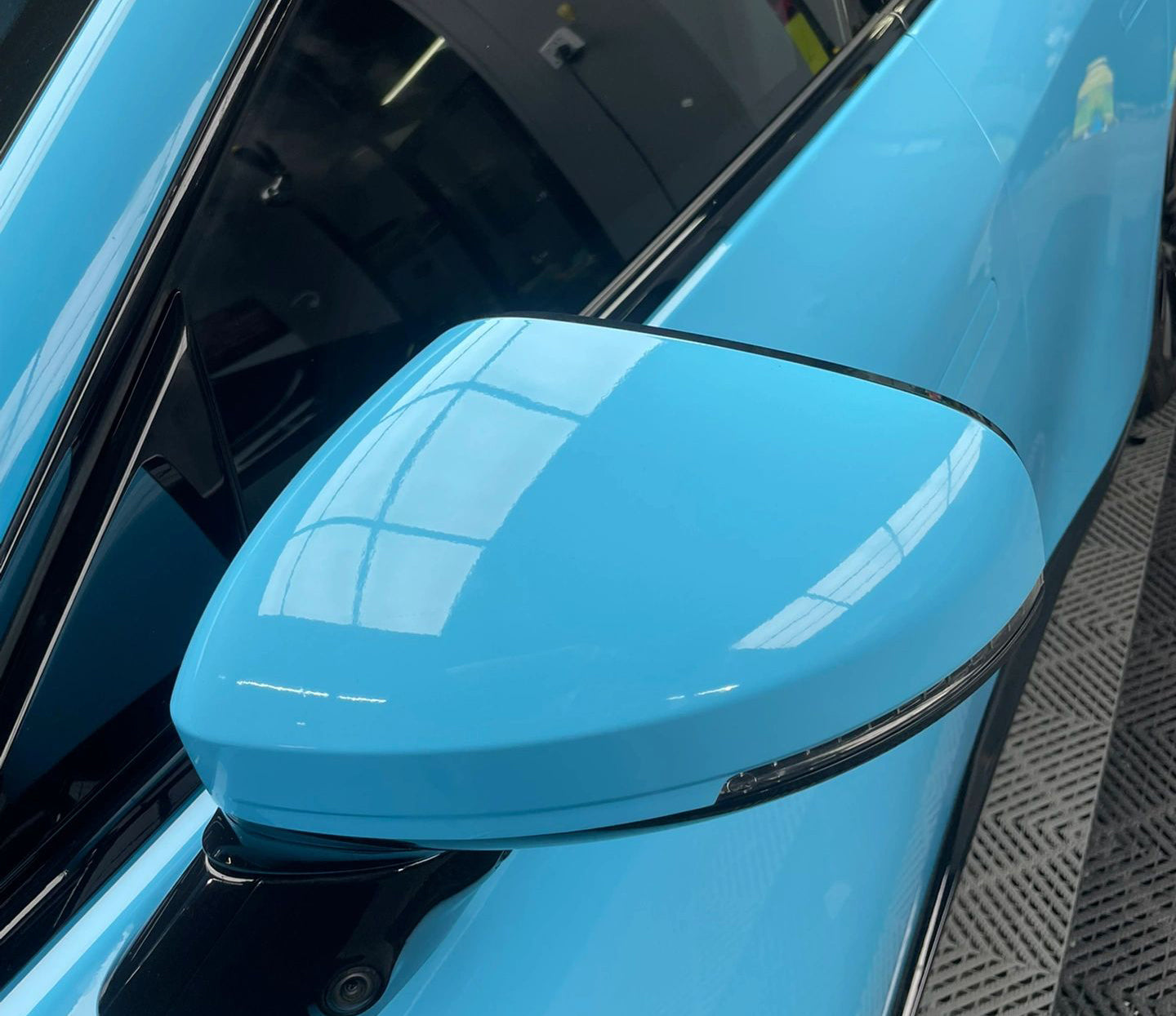 Mallcas™ Glossy Sky Blue Vinyl Wrap