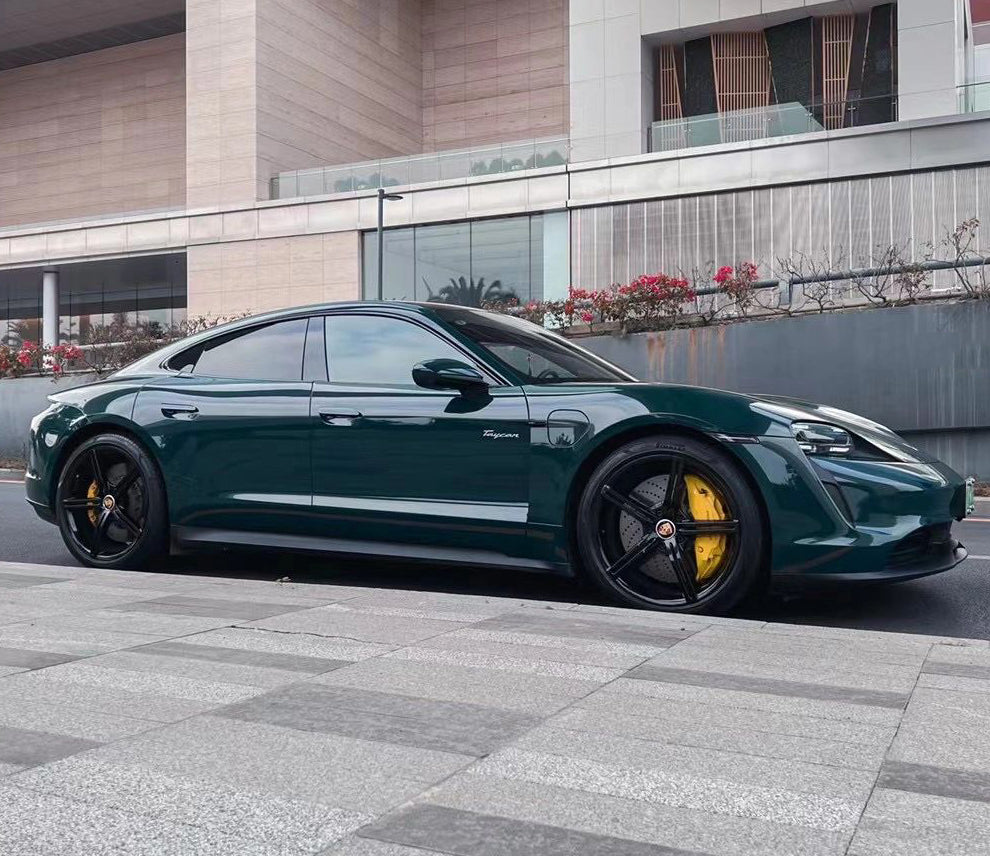 Mallcas™ Glossy Mohsen Green Vinyl Wrap (PET Liner)