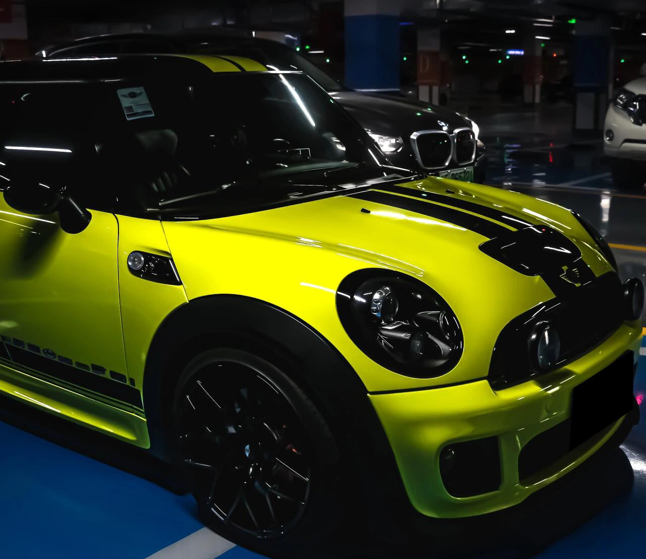 Mallcas™ Glossy Lemon Yellow Vinyl Wrap (PET Liner)