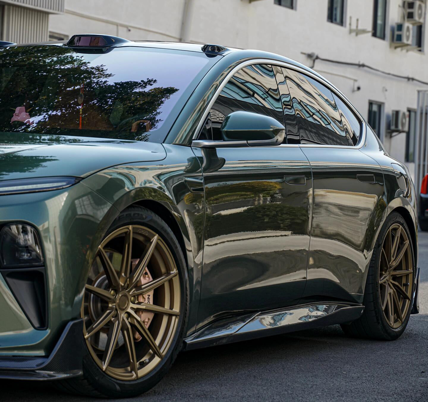 Mallcas™ Glossy Metallic Porsche Oak Green Vinyl Wrap (PET Liner)