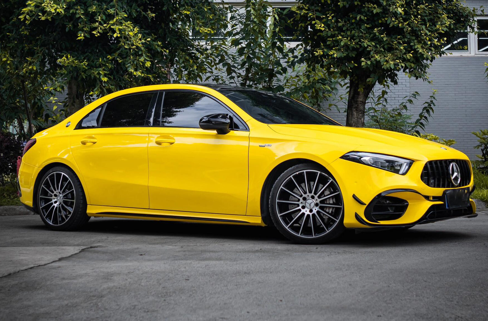 Mallcas™ Glossy Speed Yellow Vinyl Wrap (PET Liner)