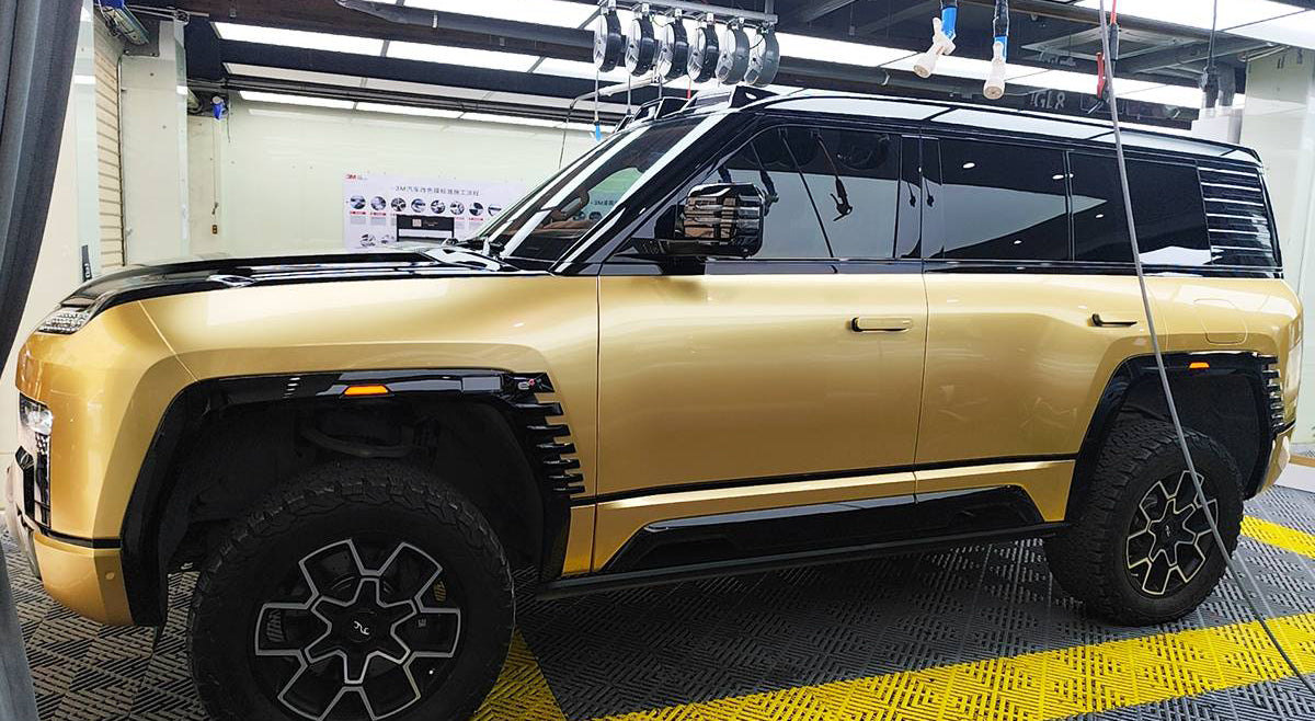 Mallcas™ TPU ColorPPF Gloss Metallic BMW Milano Gold