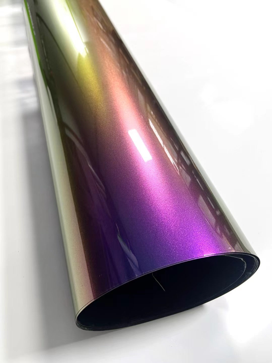 Mallcas™ Glossy Magic Colored Purple Vinyl Wrap (PET Liner)